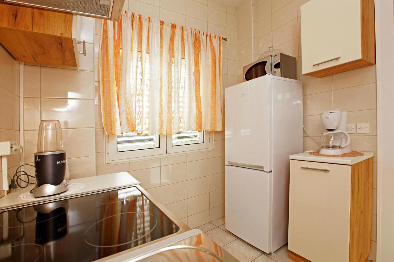 Sunshine Apartment Doda Вела-Лука Экстерьер фото