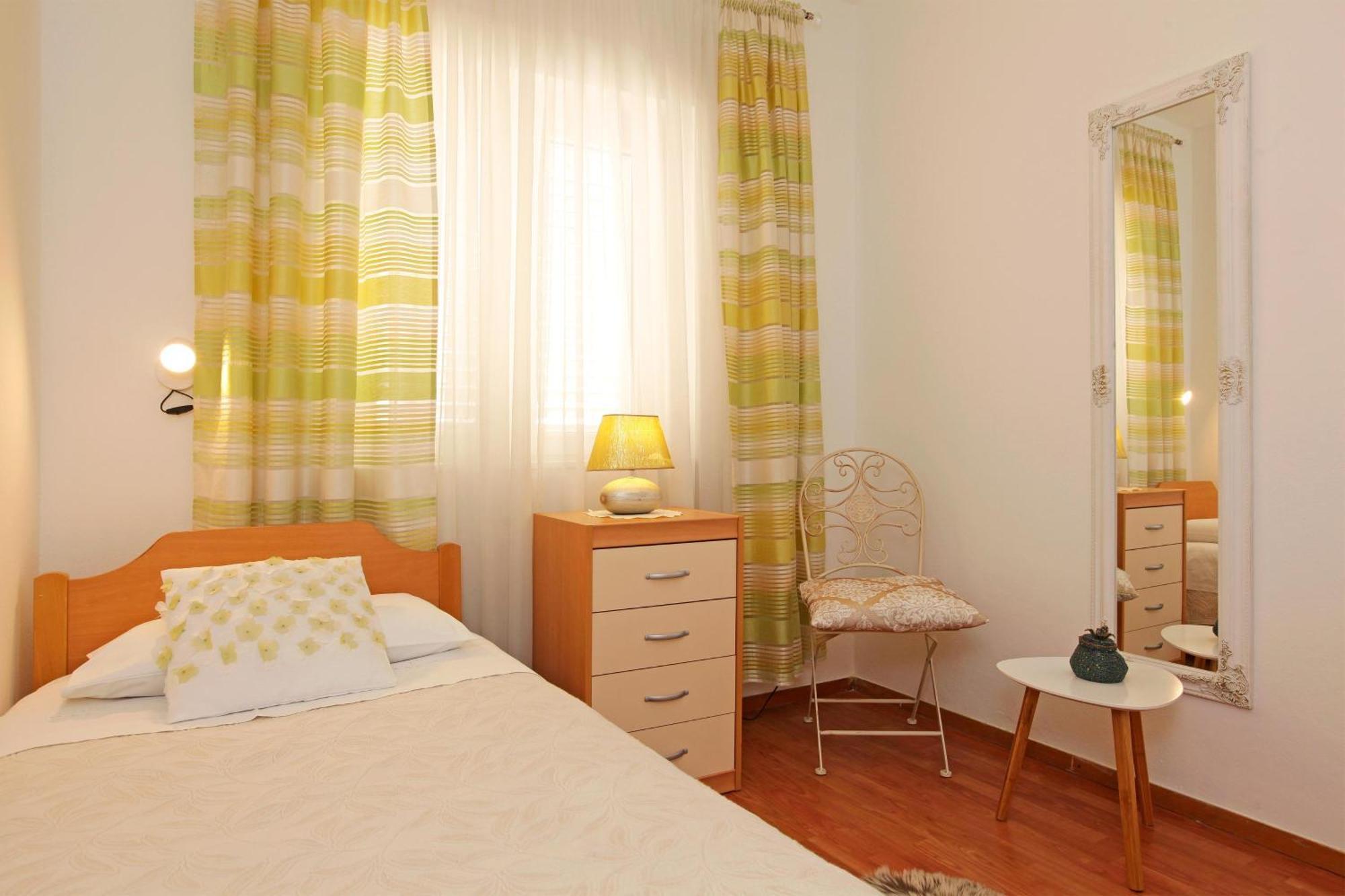 Sunshine Apartment Doda Вела-Лука Экстерьер фото
