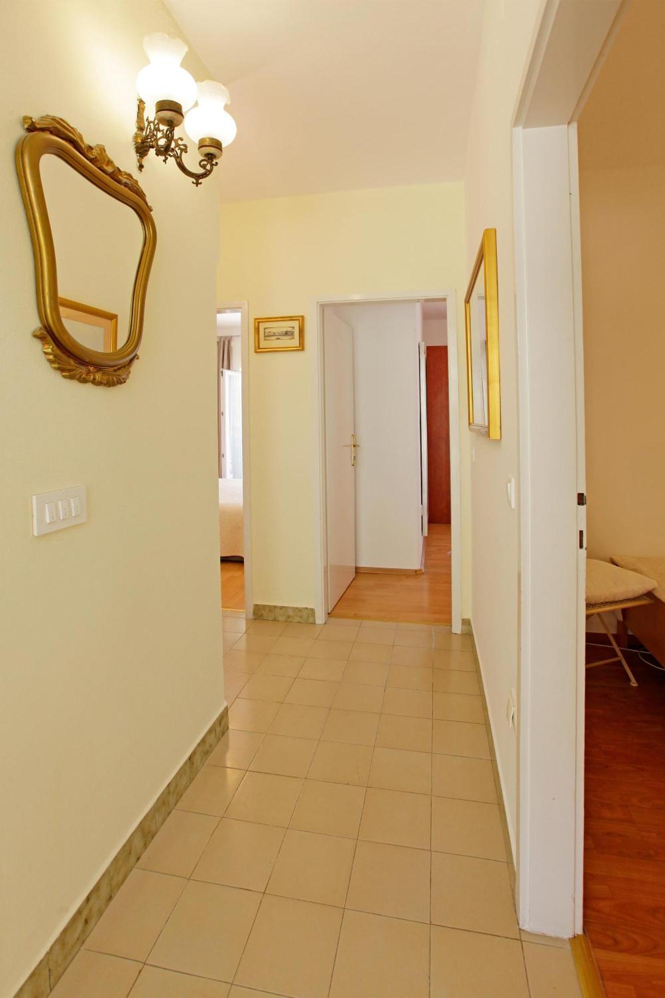 Sunshine Apartment Doda Вела-Лука Экстерьер фото